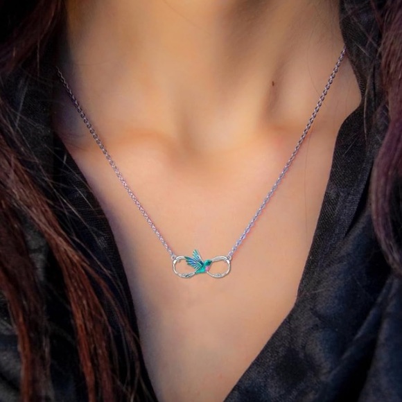 18k Hummingbird Infinity Love Necklace - Picture 2 of 6